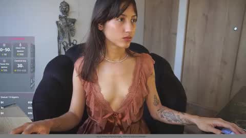 Snapshot of misskorrah chatting on 10-22-25, 09:47 janedoe online show from 10-22-25, 09:47