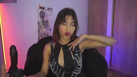 Snapshot of misskorrah chatting on 10-25-25, 08:03 janedoe online show from 10-25-25, 08:03