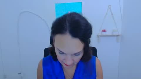 Snapshot of misskristyyy chatting on 12-01-25, 12:21 Christina online show from 12-01-25, 12:21