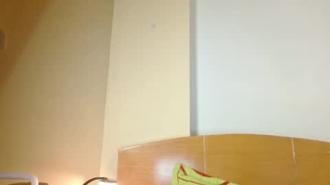 eva   online show from 10-17-25, 01:46