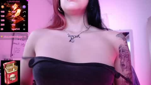Snapshot of misslana_wn chatting on 02-18-25, 02:49 LanaLul online show from 02-18-25, 02:49