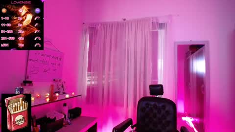 Snapshot of misslana_wn chatting on 03-06-25, 06:05 LanaLul online show from 03-06-25, 06:05