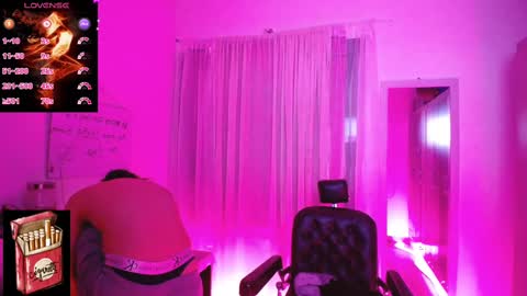 Snapshot of misslana_wn chatting on 03-12-25, 04:30 LanaLul online show from 03-12-25, 04:30