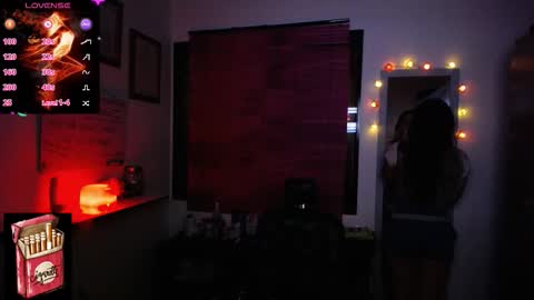 Snapshot of misslana_wn chatting on 12-14-25, 02:06 LanaLul online show from 12-14-25, 02:06