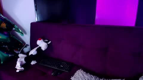 Snapshot of missloise chatting on 12-12-24, 07:04 Miss Loise online show from 12-12-24, 07:04