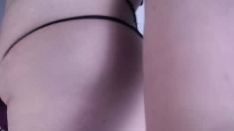 Snapshot of missloise chatting on 01-08-25, 12:47 Miss Loise online show from 01-08-25, 12:47
