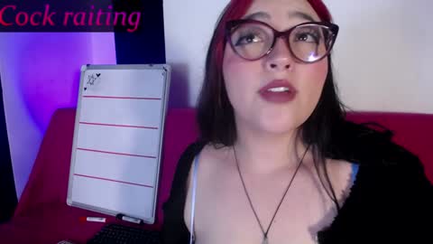 Snapshot of missloise chatting on 01-12-25, 02:30 Miss Loise online show from 01-12-25, 02:30