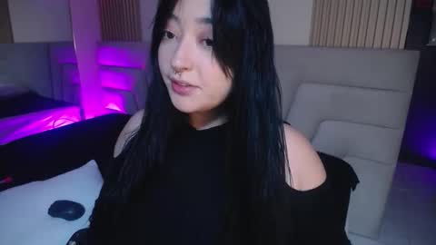 Snapshot of missloise chatting on 10-20-25, 03:51 Miss Loise online show from 10-20-25, 03:51