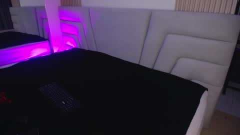 Snapshot of missloise chatting on 10-27-25, 03:43 Miss Loise online show from 10-27-25, 03:43