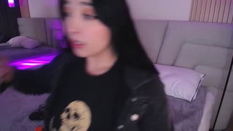 Snapshot of missloise chatting on 12-03-25, 03:36 Miss Loise online show from 12-03-25, 03:36