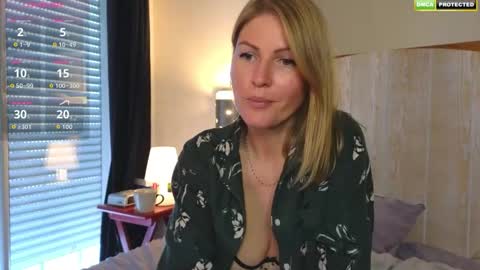 Misslucci online show from 10-17-25, 07:33