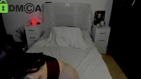 Snapshot of misslucye_robbie chatting on 03-01-25, 03:53 Lucye Robbie online show from 03-01-25, 03:53