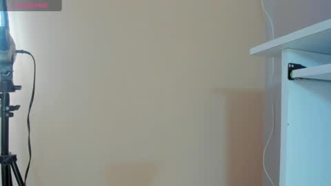 i am lyn online show from 02-04-25, 03:44