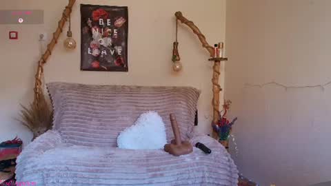 Snapshot of missmagnetizm chatting on 08-01-26, 07:51 Vi online show from 08-01-26, 07:51