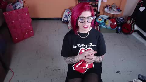 Miss Mia online show from 03-09-25, 04:33