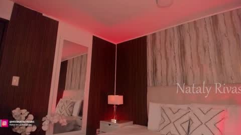 Snapshot of missnataly_ chatting on 10-24-25, 09:55 Nataly Rivas online show from 10-24-25, 09:55