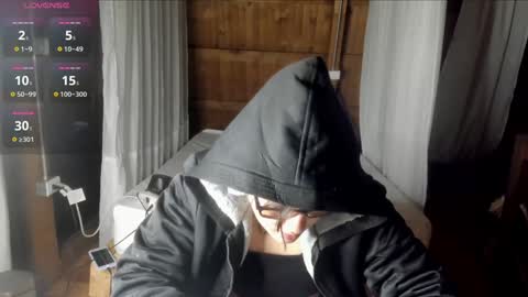 sarah online show from 12-30-24, 01:15