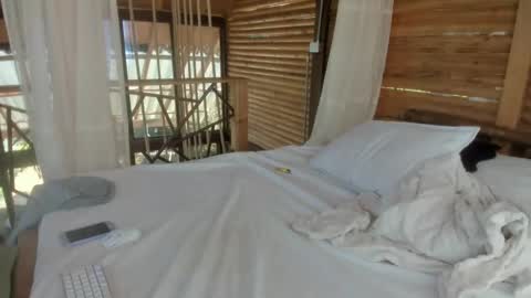 sarah online show from 01-18-25, 02:23