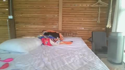 sarah online show from 01-26-25, 01:36