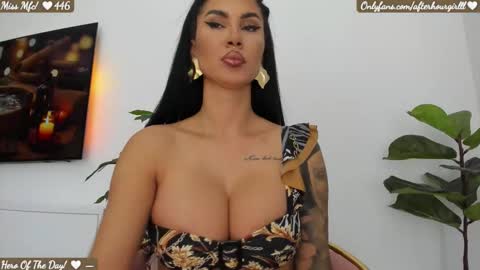 Snapshot of misspinkroom chatting on 09-27-25, 07:41 Renata online show from 09-27-25, 07:41