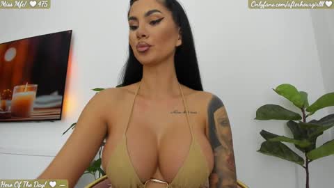 Snapshot of misspinkroom chatting on 09-30-25, 07:41 Renata online show from 09-30-25, 07:41