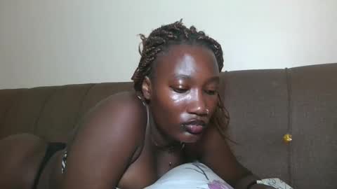 pretty gal online show from 11-10-25, 05:28