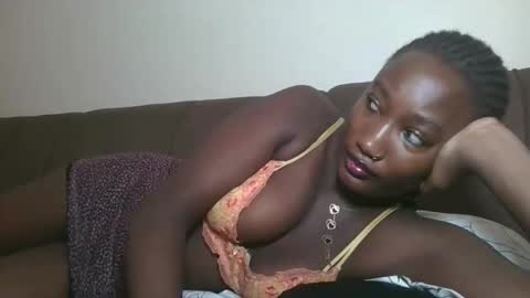 Snapshot of missprettygal chatting on 01-07-26, 02:52 pretty gal online show from 01-07-26, 02:52