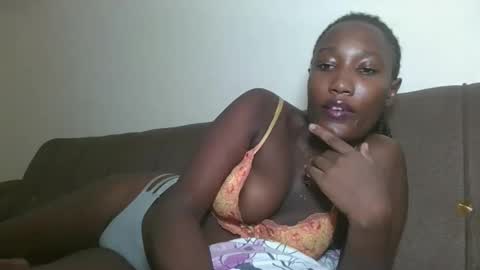 Snapshot of missprettygal chatting on 01-08-26, 02:58 pretty gal online show from 01-08-26, 02:58