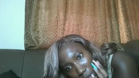 Snapshot of missprettygal chatting on 02-16-26, 06:09 pretty gal online show from 02-16-26, 06:09