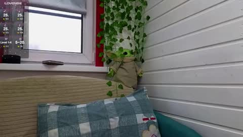 Snapshot of misss_viki chatting on 10-18-25, 06:58 . online show from 10-18-25, 06:58