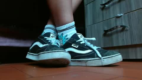 TELL ME MISS online show from 03-05-25, 03:18