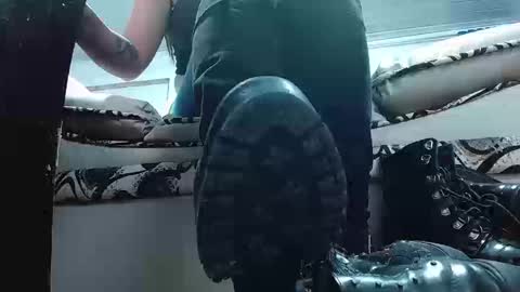 TELL ME MISS online show from 09-11-25, 08:31