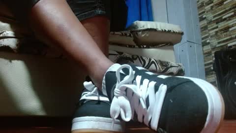 TELL ME MISS online show from 11-27-25, 04:03