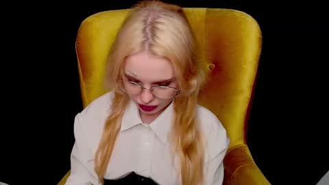 Misss Lola Angel online show from 10-05-25, 02:37