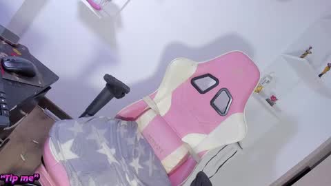 missvalensofi online show from 01-12-25, 10:56