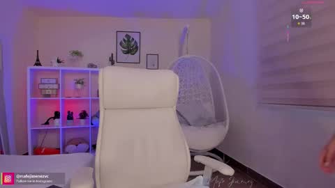 Mafe Jimenez online show from 11-12-25, 01:00