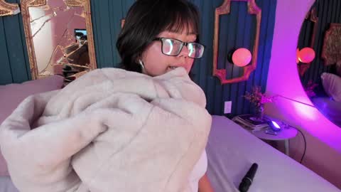 Missy online show from 12-20-24, 10:54