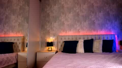 Raisa online show from 10-15-25, 10:59