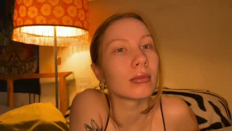Zlata online show from 03-06-25, 06:19