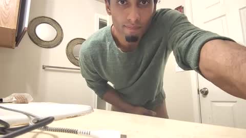 Snapshot of mister7117 chatting on 10-08-25, 08:34 Ayejay online show from 10-08-25, 08:34