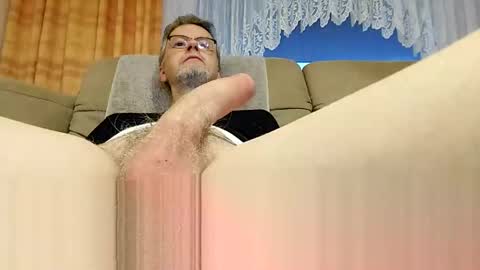 Snapshot of mister9pin chatting on 02-13-25, 05:01 mister9pin online show from 02-13-25, 05:01