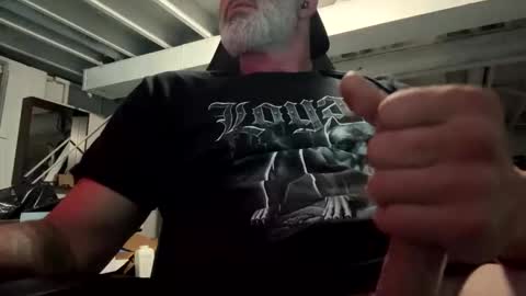 AJ online show from 10-29-25, 01:30