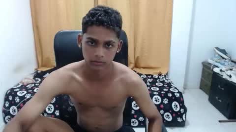 Snapshot of mister_desire_x chatting on 11-15-25, 10:04 Mister and sweet online show from 11-15-25, 10:04