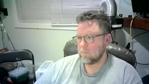 Mr. Happy online show from 01-11-25, 06:14