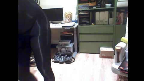 misterbobbyxx online show from 04-18-26, 06:17
