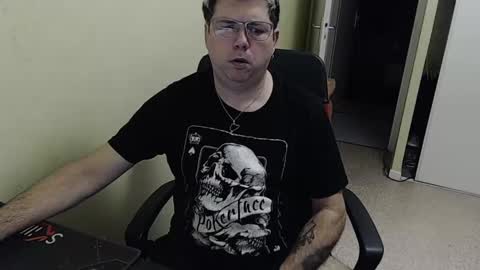 Snapshot of mistercoeur1 chatting on 12-04-24, 08:23 mistercoeur online show from 12-04-24, 08:23