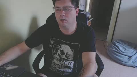 Snapshot of mistercoeur1 chatting on 02-13-25, 04:07 mistercoeur online show from 02-13-25, 04:07