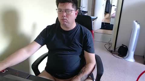 Snapshot of mistercoeur1 chatting on 10-21-25, 10:27 mistercoeur online show from 10-21-25, 10:27