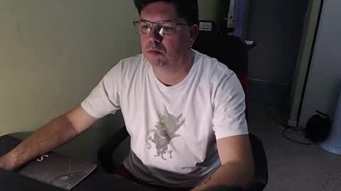 Snapshot of mistercoeur1 chatting on 11-05-25, 08:14 mistercoeur online show from 11-05-25, 08:14