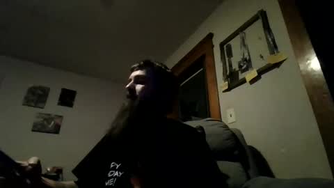 Snapshot of misterstokeit chatting on 10-31-25, 12:50 misterstokeit online show from 10-31-25, 12:50